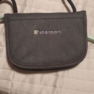 Crossbody wallet